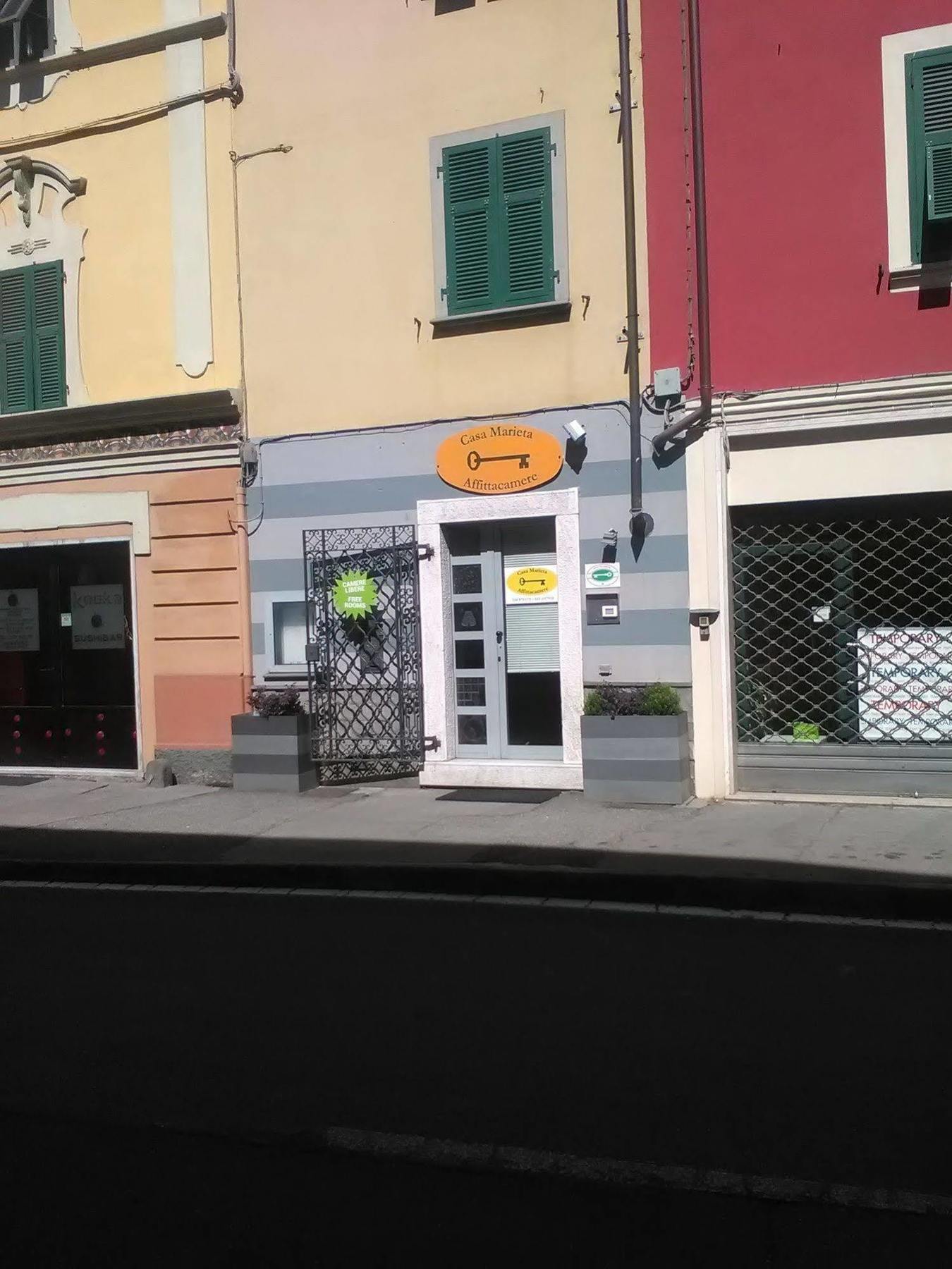 Marieta Rooms Sarzana Exterior photo